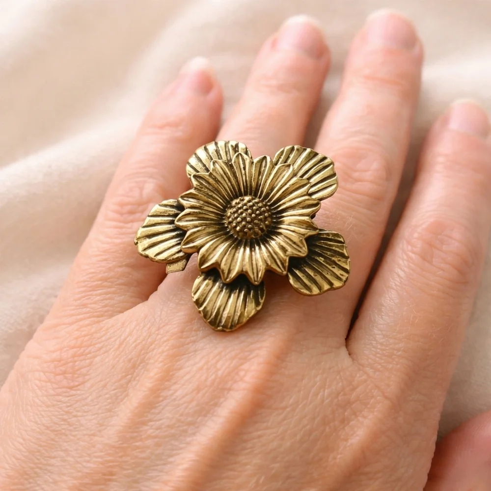 Oversized Gold Tone Floral Statement Ring Adjustable Daisy Boho Vintage